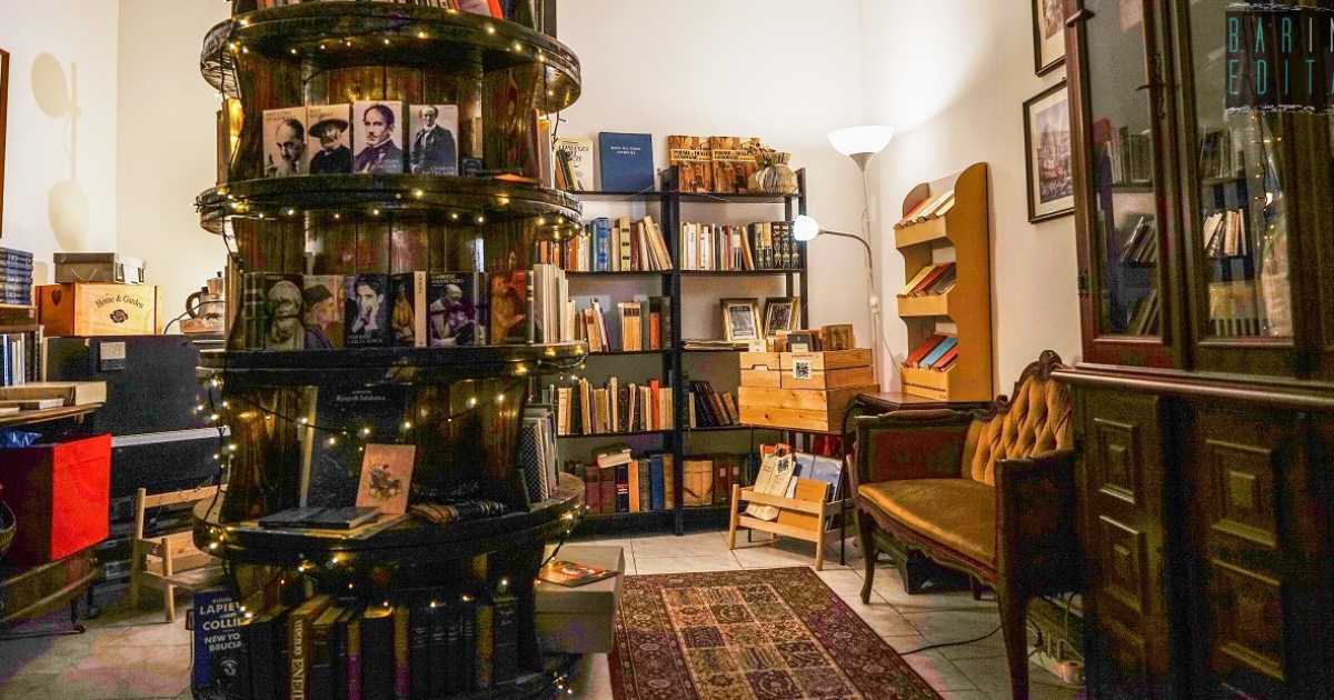 Bari, nel rione San Pasquale la libreria che vende solo volumi di poesia: � l'unica in Italia